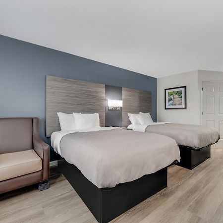 Quality Inn Laurinburg Buitenkant foto
