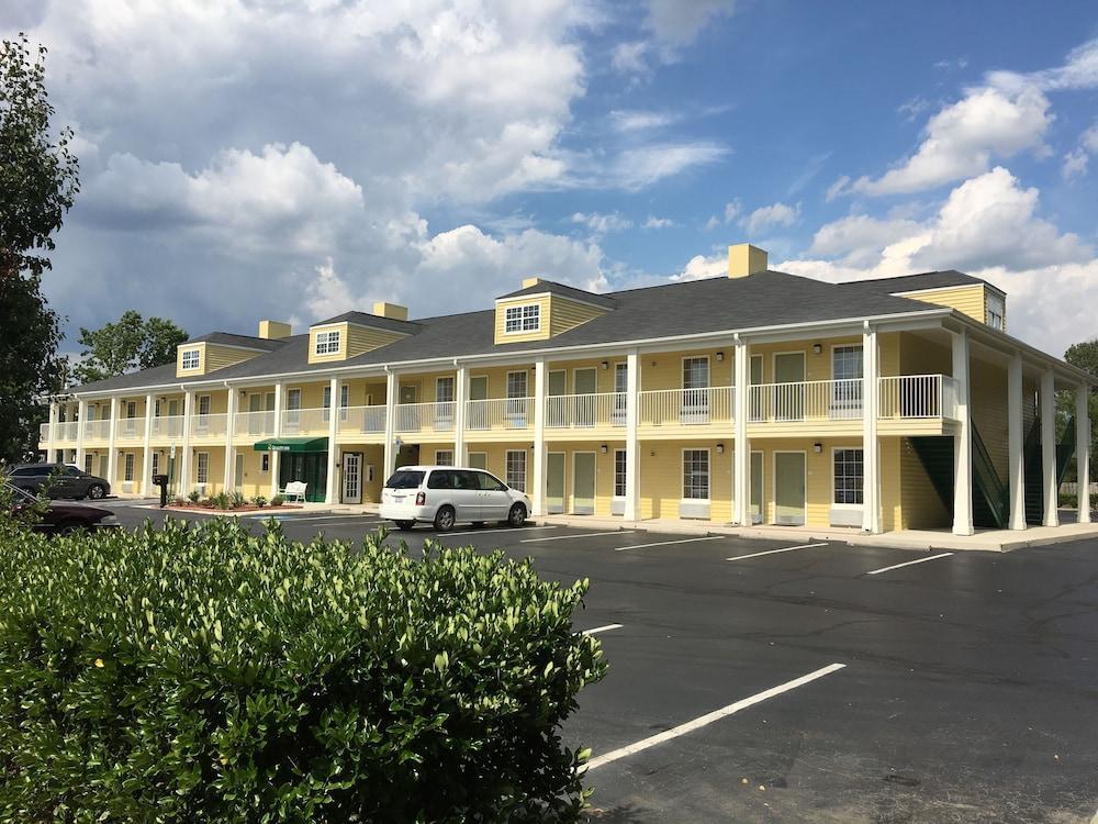 Quality Inn Laurinburg Buitenkant foto