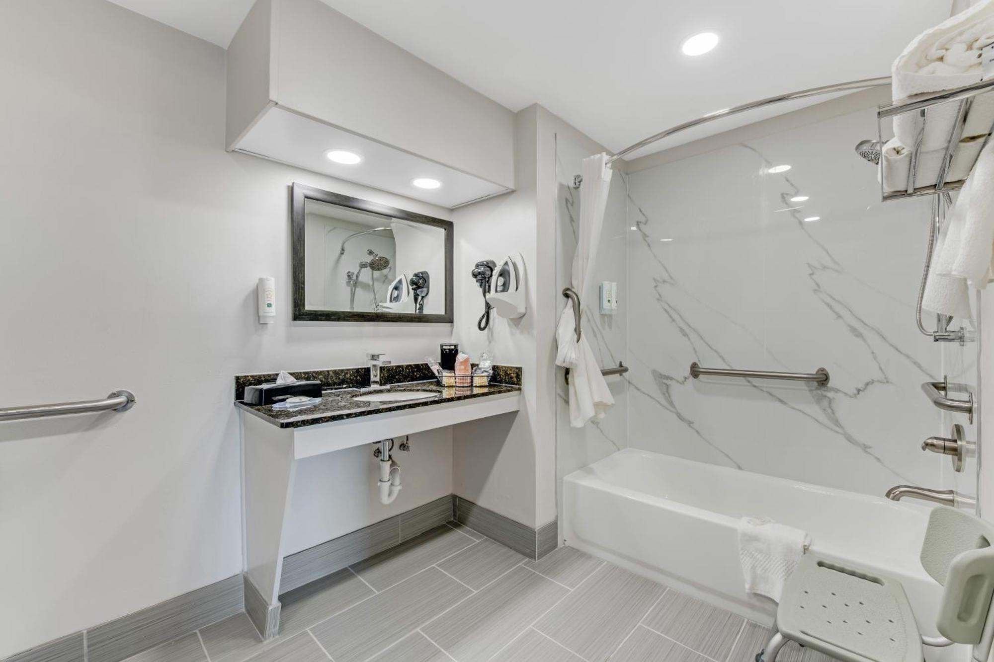 Quality Inn Laurinburg Buitenkant foto