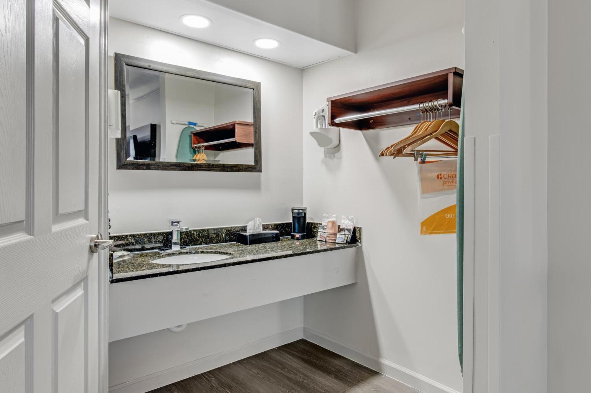 Quality Inn Laurinburg Buitenkant foto