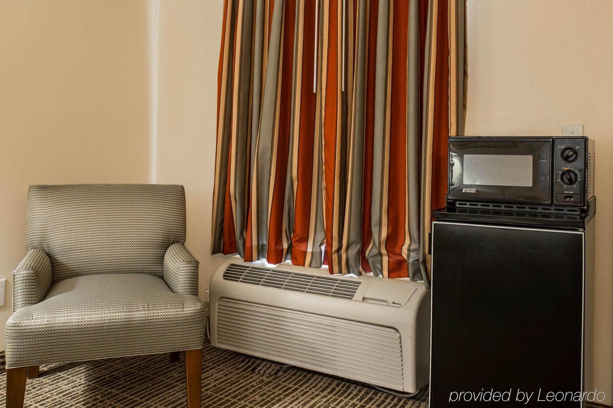 Quality Inn Laurinburg Buitenkant foto