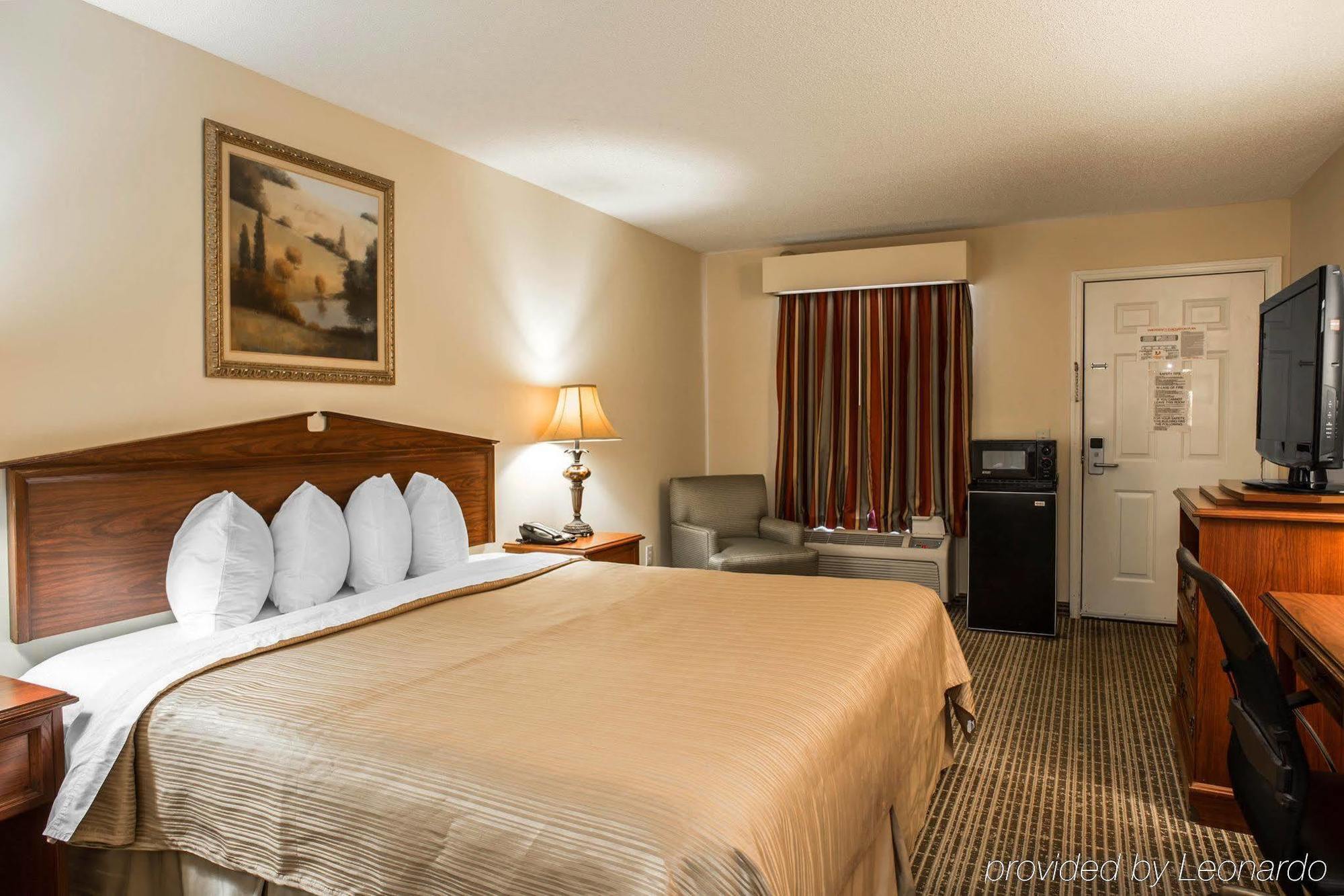 Quality Inn Laurinburg Buitenkant foto