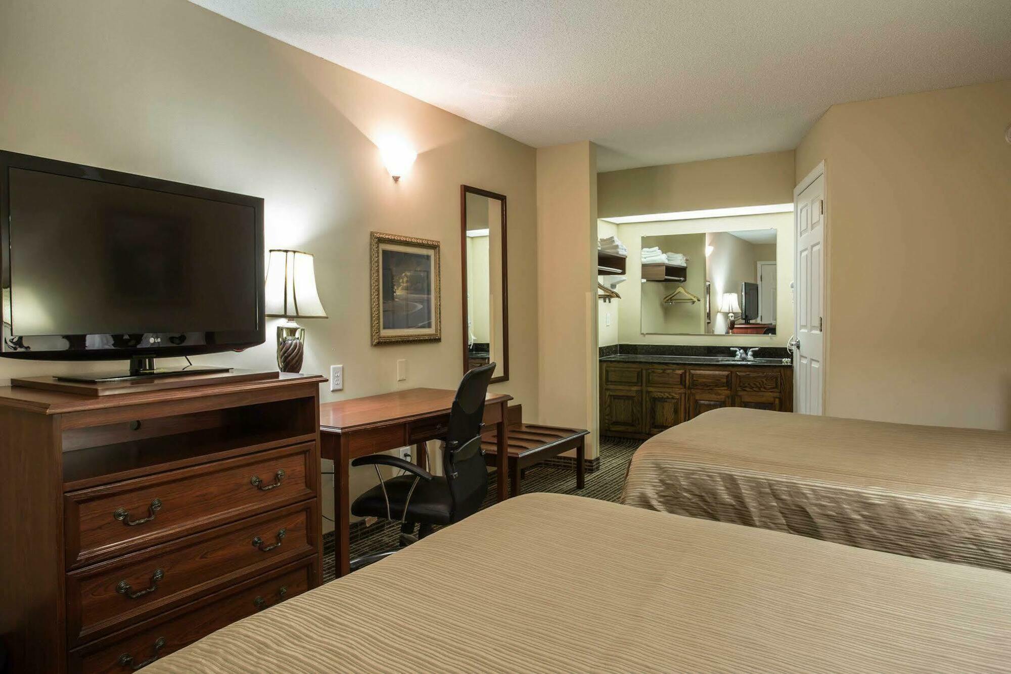 Quality Inn Laurinburg Buitenkant foto